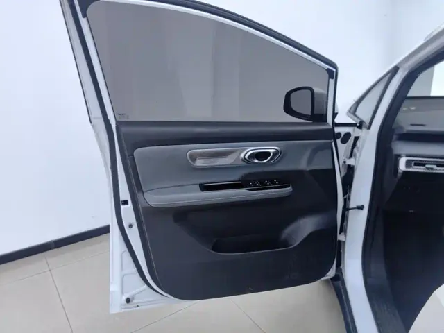 GAC Aion Y — Фото автомобиля 7