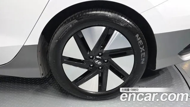 Hyundai Ioniq 6 — Фото автомобиля 6