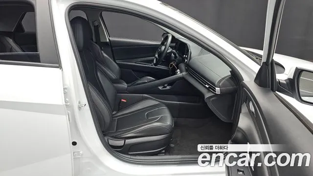 Hyundai AVANTE Avante (CN7) — Фото автомобиля 25