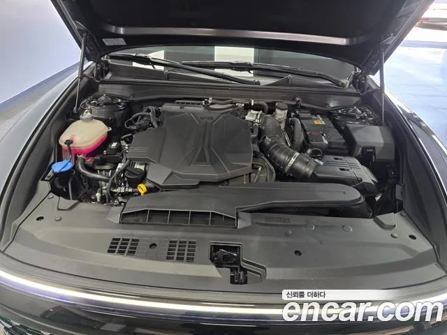 Hyundai Grandeur GN7 — Фото автомобиля 5