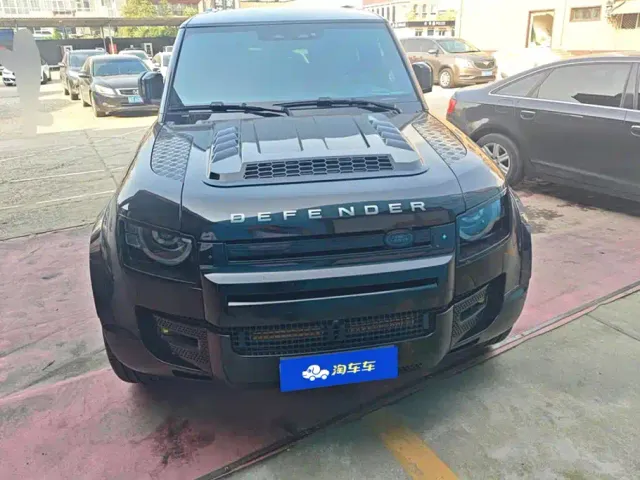 Land Rover Defender — Фото автомобиля 2