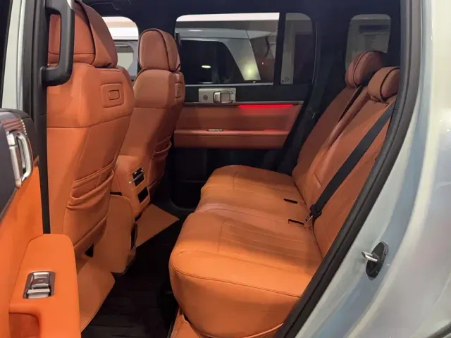 BYD FangChengBao Titanium 7 — Фото автомобиля 10