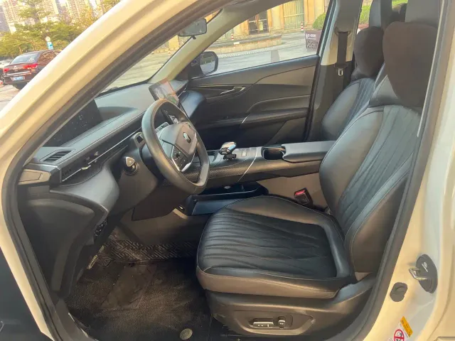 Changan Lamore — Фото автомобиля 4