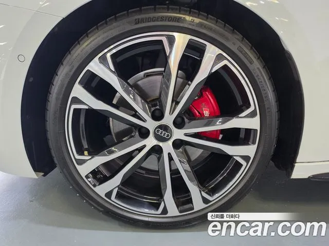 Audi A5 40 TFSI quattro S Line Black Edition — Фото автомобиля 5