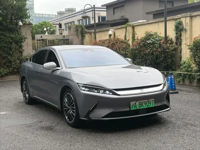 BYD Han — Фото автомобиля 3