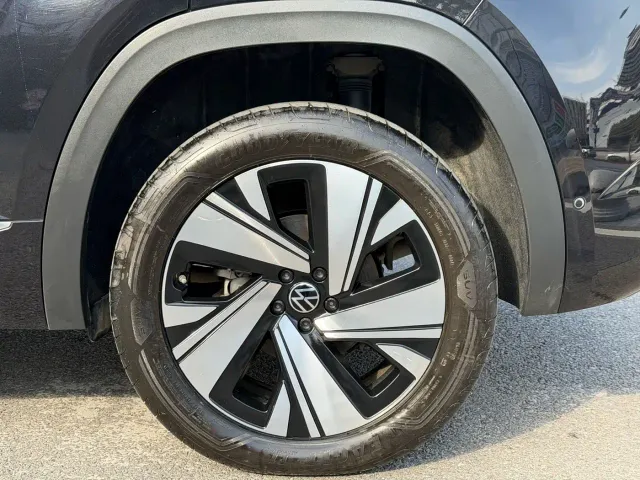Volkswagen Teramont — Фото автомобиля 12