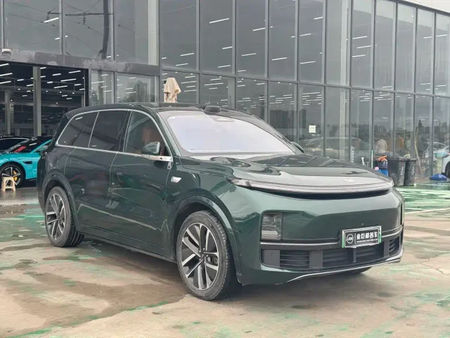 Li Auto L9 — Фото автомобиля 3