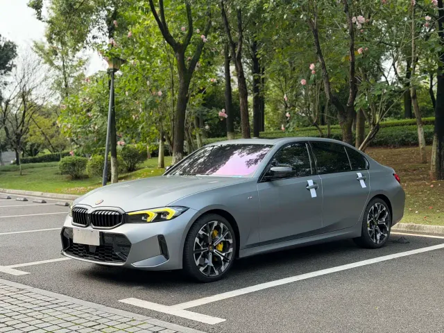 BMW 3 Series — Фото автомобиля 2