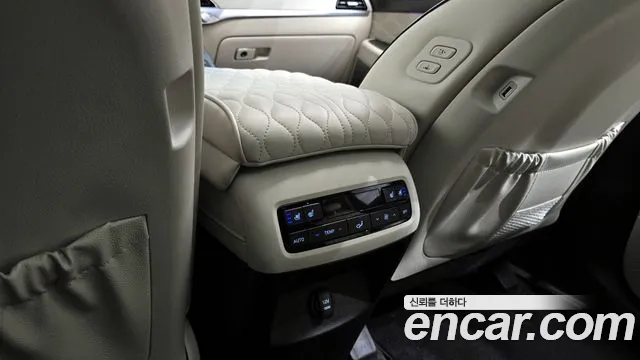 Hyundai Palisade Palisade Бензин 3.8 2WD — Фото автомобиля 17