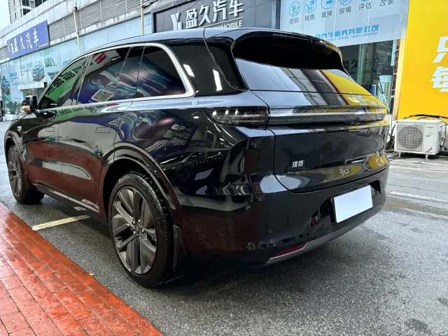 Li Auto L6 — Фото автомобиля 6