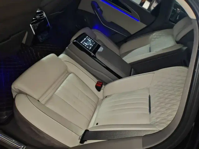 Hongqi H9 — Фото автомобиля 16
