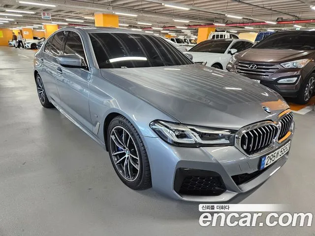 BMW 5 Series G30 — Фото автомобиля 7