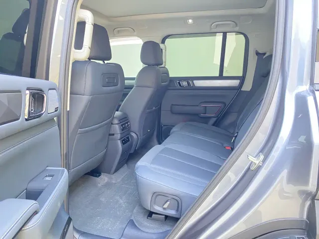 BYD FangChengBao Leopard 5 — Фото автомобиля 7