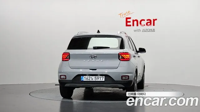 Hyundai Venue — Фото автомобиля 4
