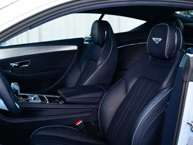 Bentley Continental — Фото автомобиля 9