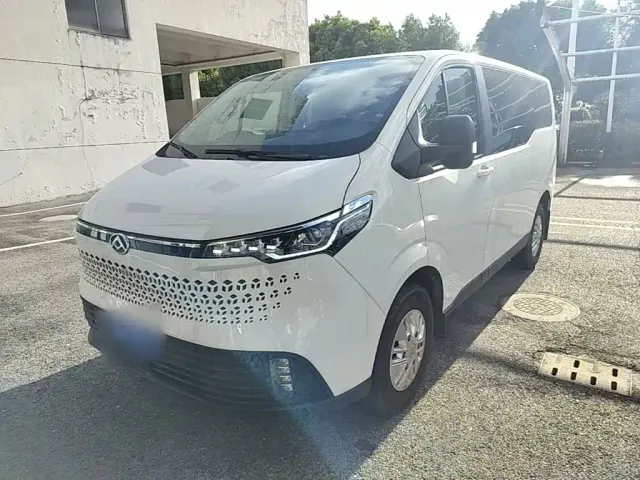 Фотография автомобиля — Maxus Xintu V70