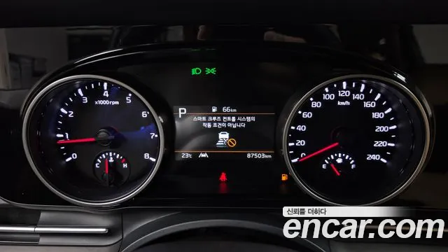 Kia Carnival — Фото автомобиля 11