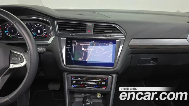 Volkswagen Tiguan — Фото автомобиля 20
