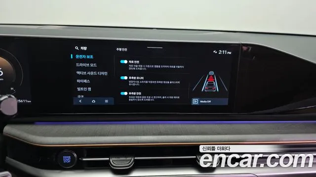 Hyundai Grandeur Grandeur (GN7) 2.5 Бензин 2WD — Фото автомобиля 12