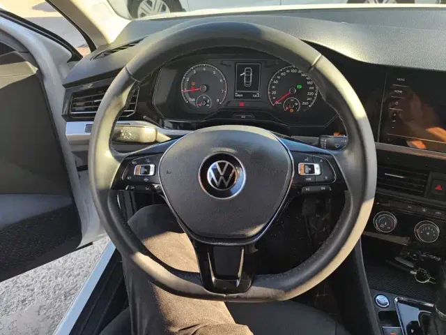 Volkswagen Bora — Фото автомобиля 15