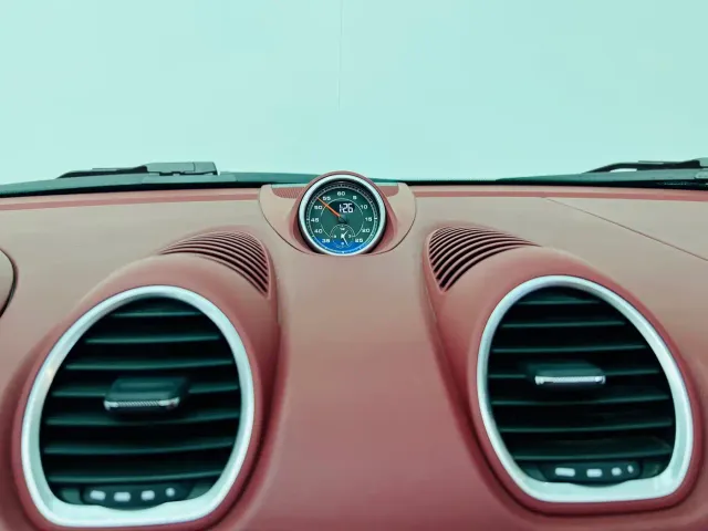 Porsche 718 — Фото автомобиля 10