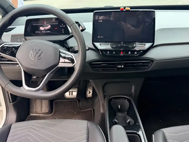 Volkswagen ID.3 — Фото автомобиля 11