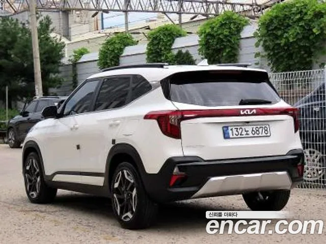 Kia Seltos Бензин 1.6 турбо 2WD — Фото автомобиля 3