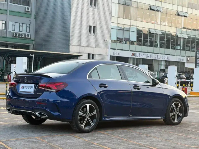 Mercedes-Benz A-Class — Фото автомобиля 5