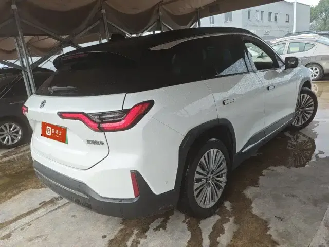 Nio ES6 — Фото автомобиля 9