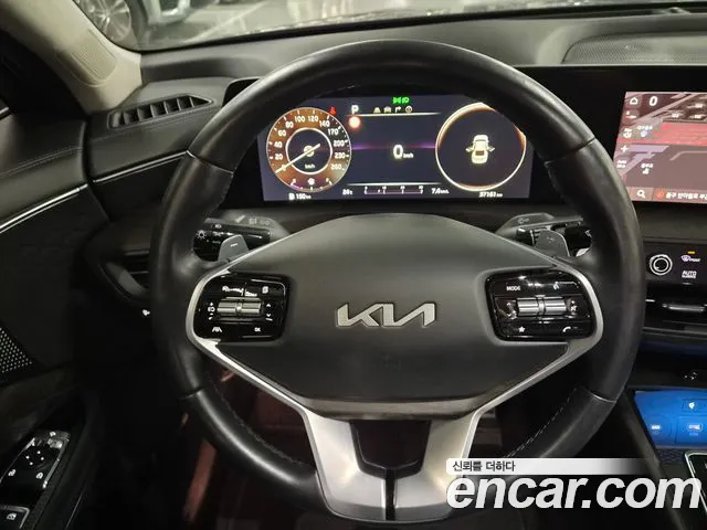 Kia K8 — Фото автомобиля 11