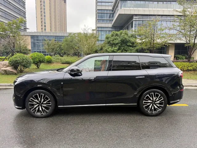 Changan Qiyuan Q07 — Фото автомобиля 4
