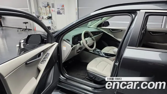 Kia Niro — Фото автомобиля 15