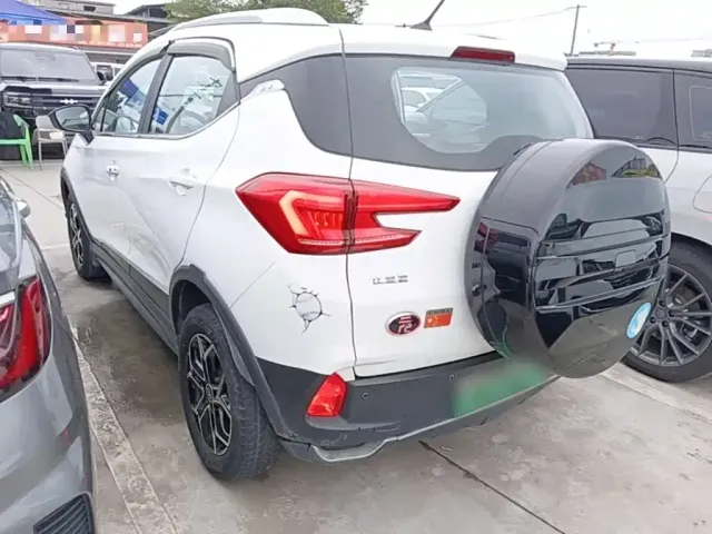 BYD Yuan Pro — Фото автомобиля 4