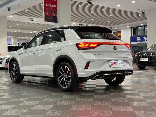 Volkswagen T-Roc — Фото автомобиля 4
