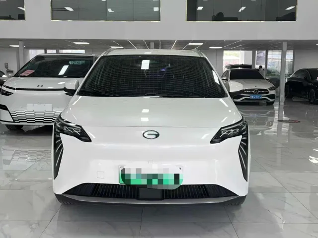 GAC Aion Y — Фото автомобиля 2