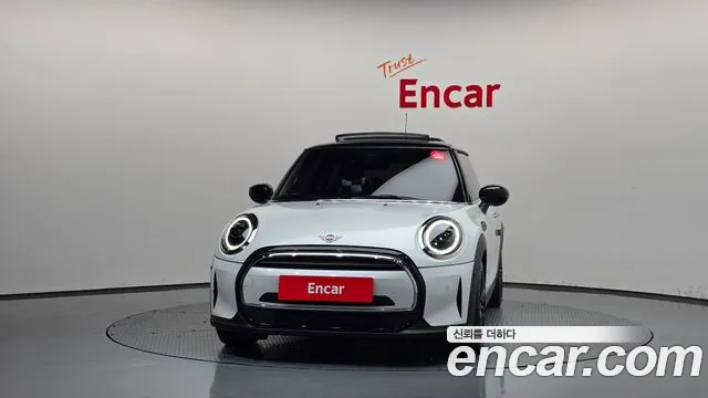 MINI Cooper — Фото автомобиля 3