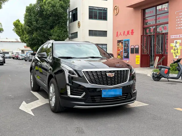 Cadillac XT5 — Фото автомобиля 3