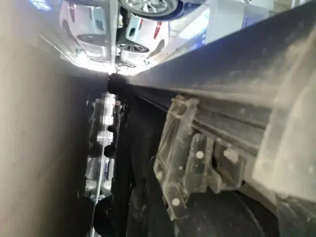 Toyota Sienna — Фото автомобиля 21