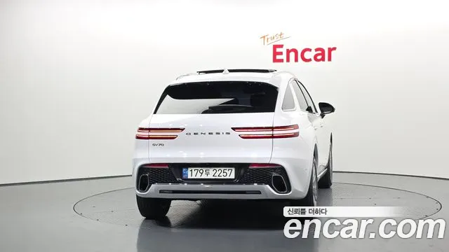 Genesis GV70 2.5T Бензин 2WD — Фото автомобиля 4