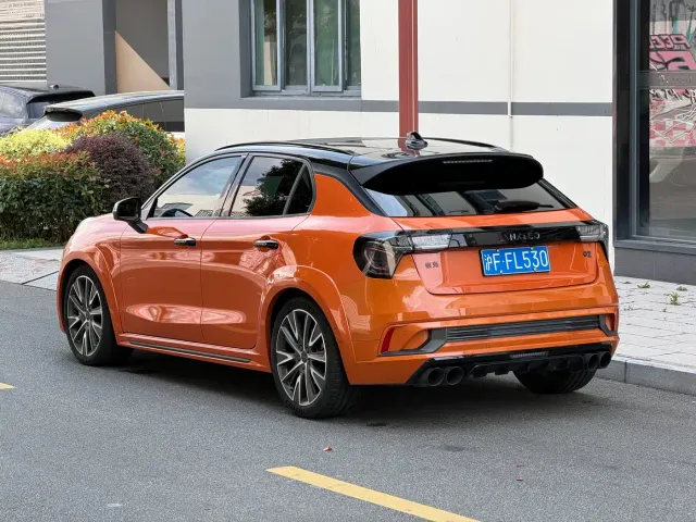 Lynk & Co 02 Hatchback — Фото автомобиля 4