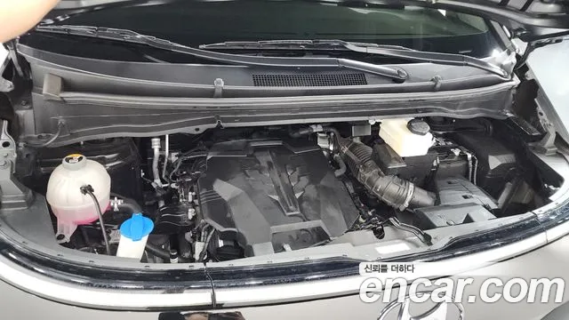 Hyundai Staria — Фото автомобиля 9