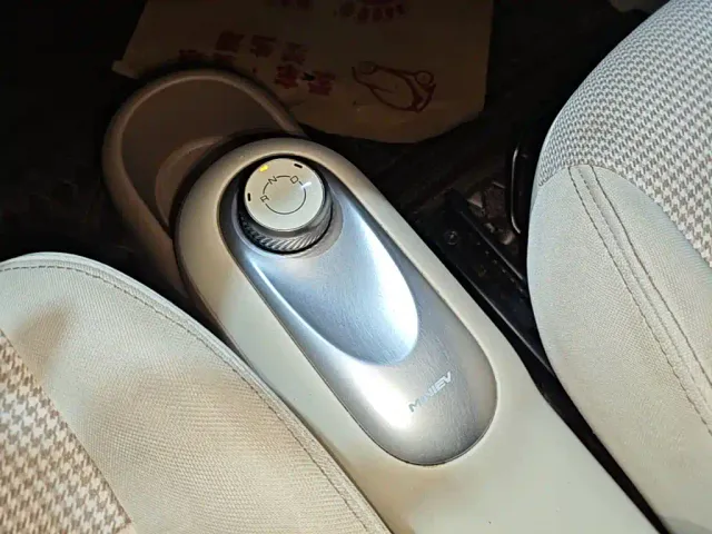 Wuling Hongguang Mini EV — Фото автомобиля 13