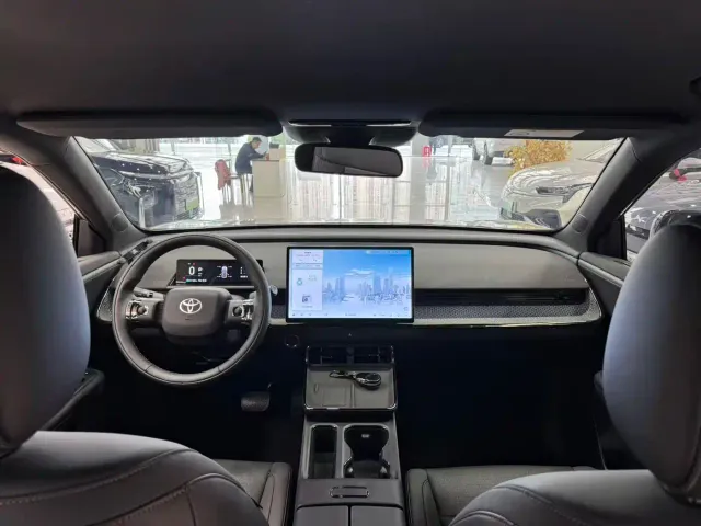 Toyota BoZhi 3X — Фото автомобиля 8
