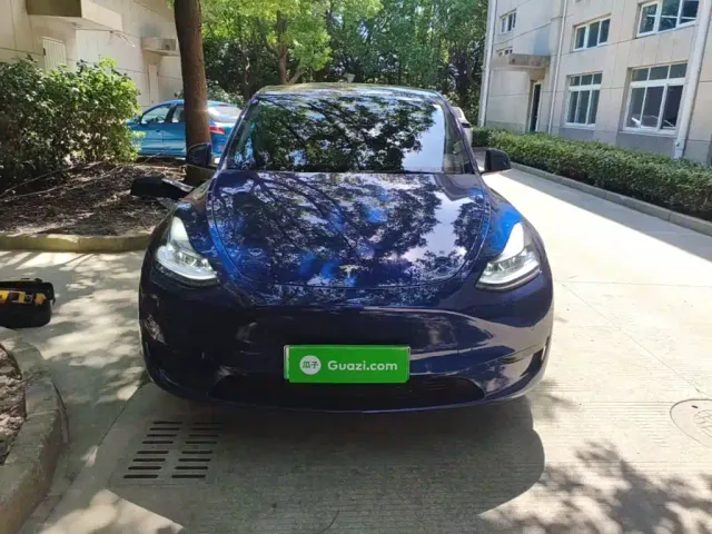 Tesla Model Y — Фото автомобиля 2