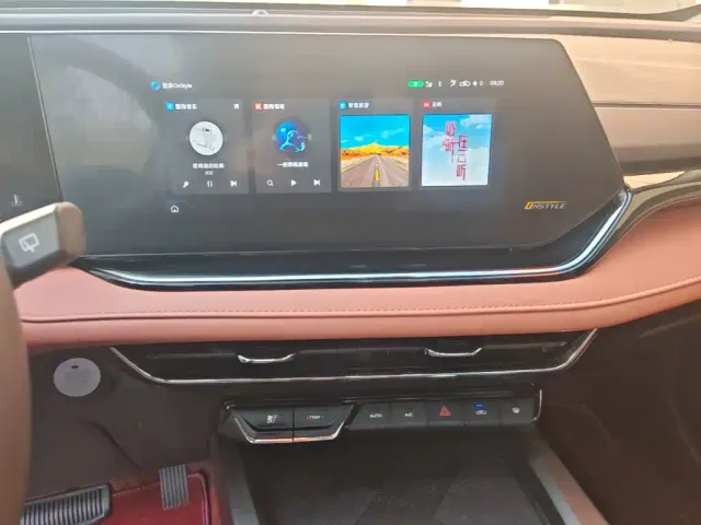 Changan X5 Plus — Фото автомобиля 12