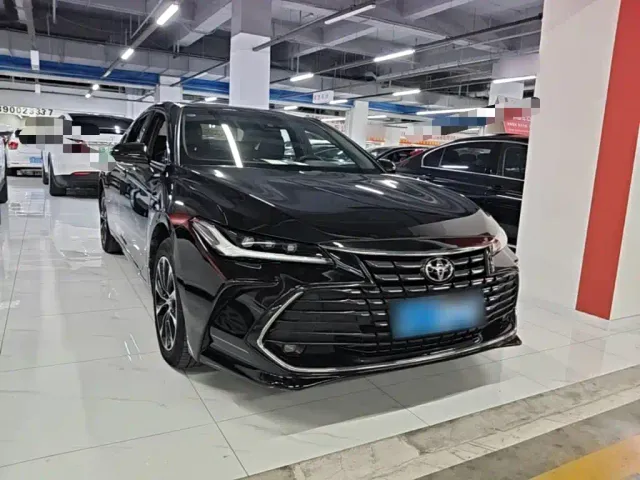 Toyota Avalon — Фото автомобиля 3