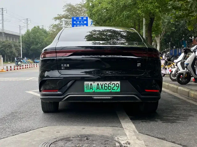 BYD Han — Фото автомобиля 8