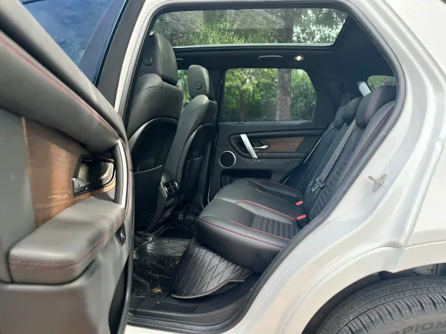 Land Rover Discovery Sport — Фото автомобиля 5