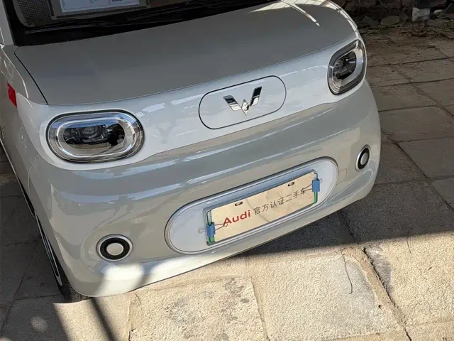 Wuling Hongguang Mini EV — Фото автомобиля 10