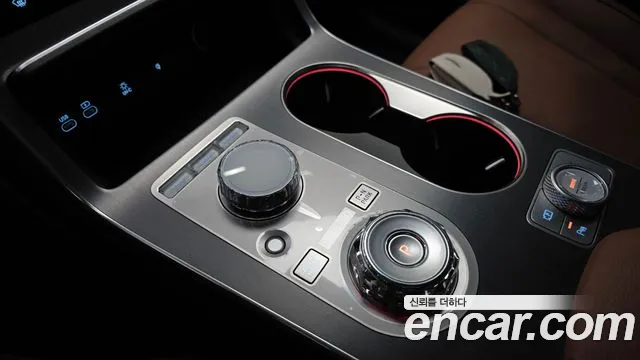 Genesis GV80 — Фото автомобиля 12